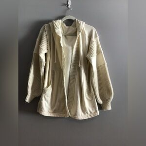 Impressions Cream Hooded Knit Cardigan Size Medium/Large
